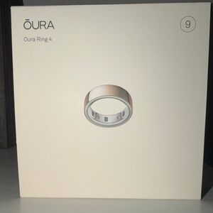 Oura Ring 4 in Elegant Rose Gold size 9
